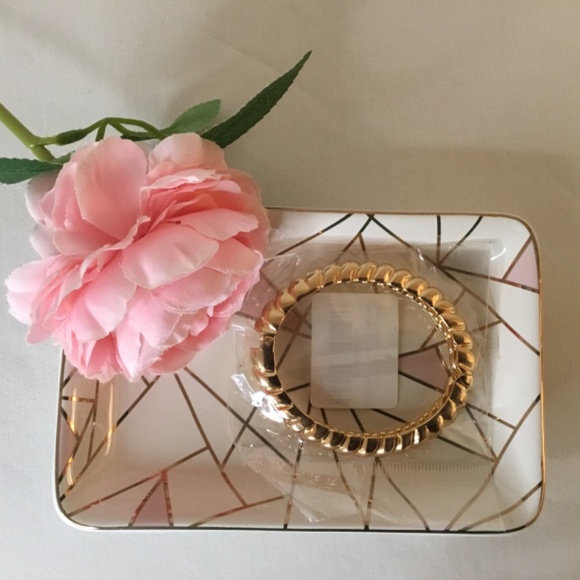 Women’s Twisted 14K Gold Plated Bangle Bracelet - Picture 4 of 5